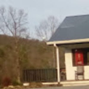 Meet your Posher, Ansley